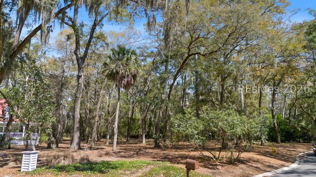 17 Millwright Dr, Hilton Head Island, SC 29926