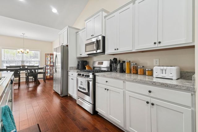 4104 Woodcliffe Dr., Conway, SC 29526