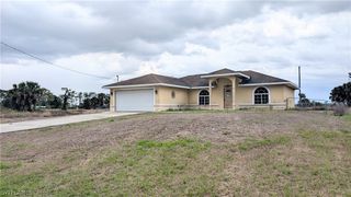 3017 S Balsam CIR, Labelle, FL 33935