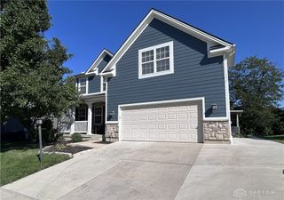 180 Haverstraw Place, Springboro, OH 45066