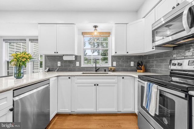 19 ROCKY WAY DR, Stafford, VA 22554