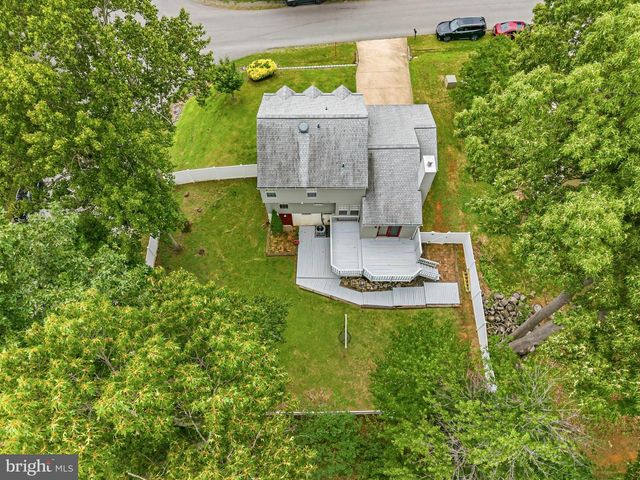 19 ROCKY WAY DR, Stafford, VA 22554
