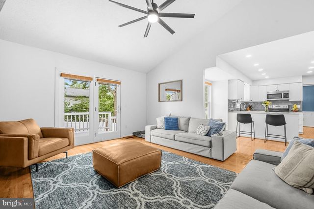 19 ROCKY WAY DR, Stafford, VA 22554