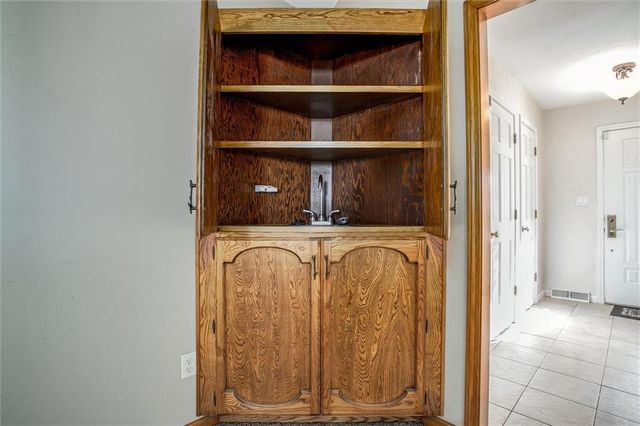 1309 SW Shawnee Street, Blue Springs, MO 64015