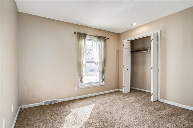 1309 SW Shawnee Street, Blue Springs, MO 64015