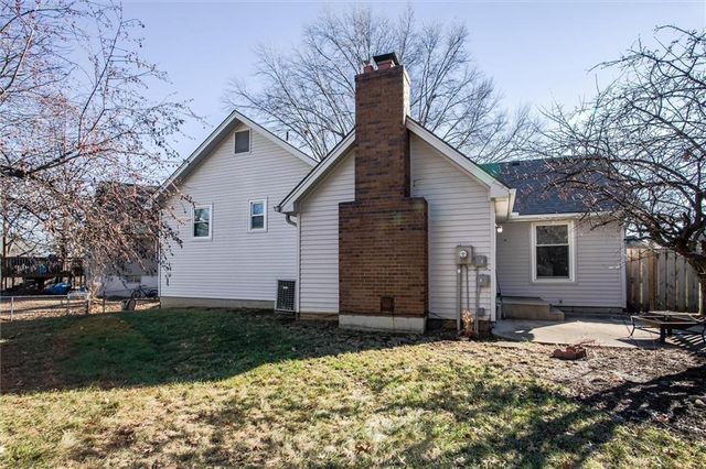 1309 SW Shawnee Street, Blue Springs, MO 64015