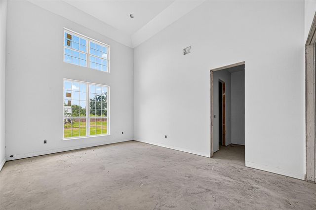 1013 Battlebell Road, Highlands, TX 77562