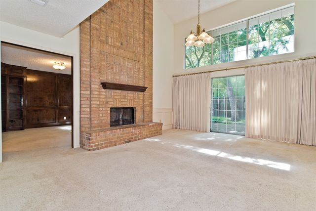 748 Arbor Creek Drive, Desoto, TX 75115