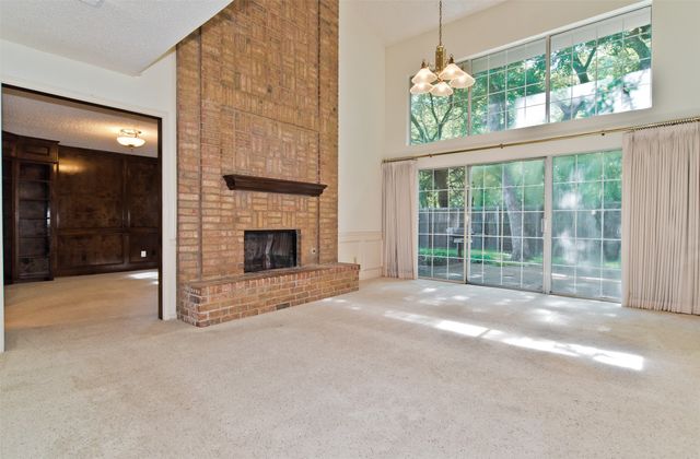748 Arbor Creek Drive, Desoto, TX 75115
