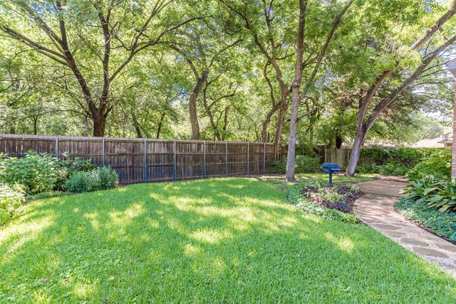 748 Arbor Creek Drive, Desoto, TX 75115