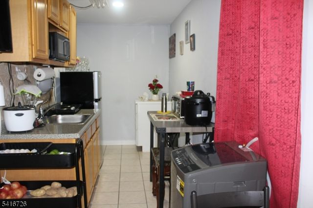 439 Marshall St, Paterson City, NJ 07503