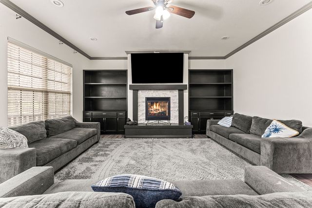 14 Holcombe Lane, Bella Vista, AR 72714