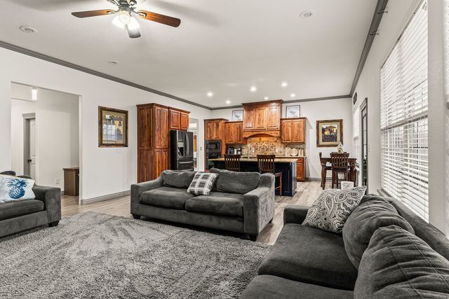 14 Holcombe Lane, Bella Vista, AR 72714