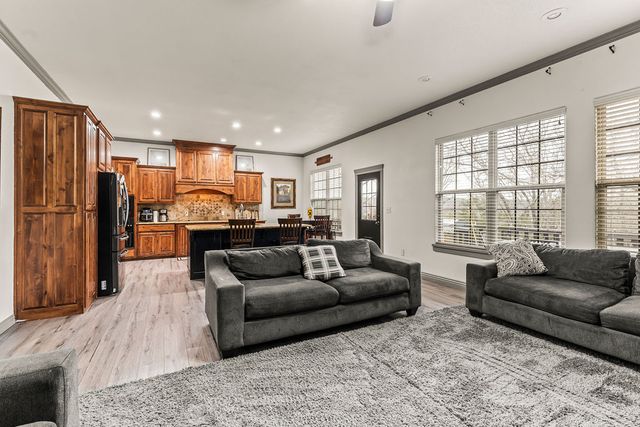 14 Holcombe Lane, Bella Vista, AR 72714