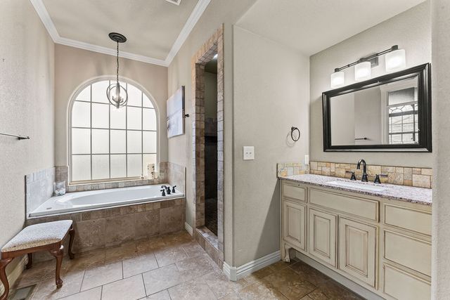 14 Holcombe Lane, Bella Vista, AR 72714