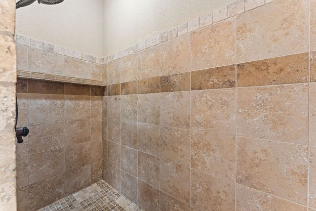 14 Holcombe Lane, Bella Vista, AR 72714