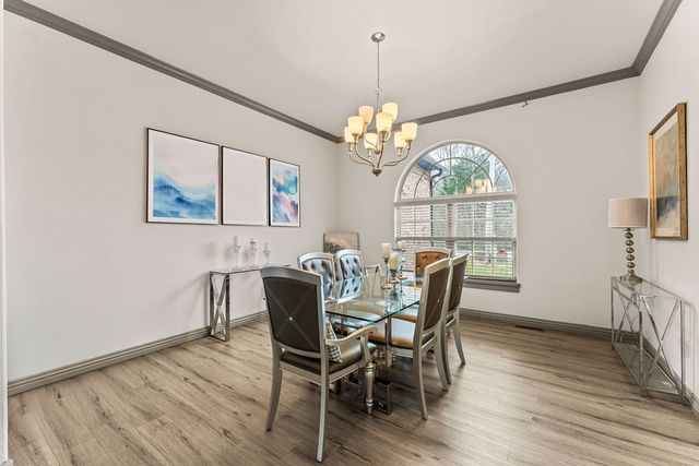 14 Holcombe Lane, Bella Vista, AR 72714