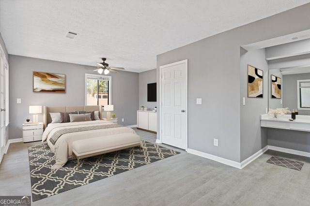 836 Lake Hollow Boulevard SW, Marietta, GA 30064