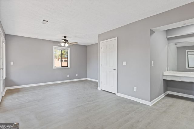 836 Lake Hollow Boulevard SW, Marietta, GA 30064