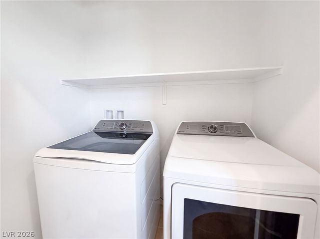 313 Crescent Glow Lane, Henderson, NV 89015
