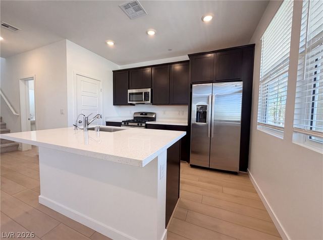 313 Crescent Glow Lane, Henderson, NV 89015