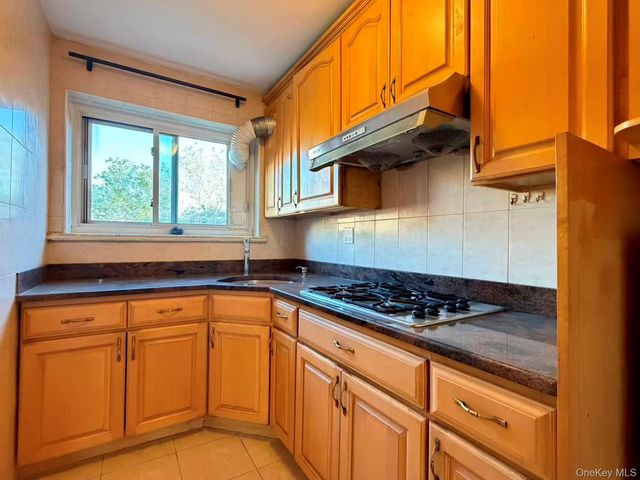 111-25 66th Avenue 2A, Forest Hills, NY 11375