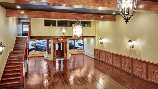 117 W Walnut Street, Rogers, AR 72756