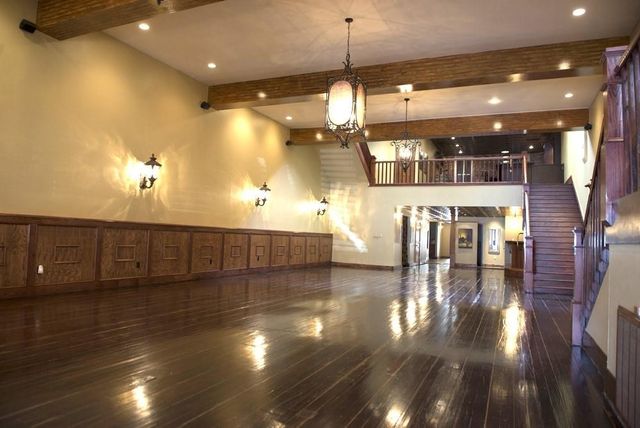 117 W Walnut Street, Rogers, AR 72756