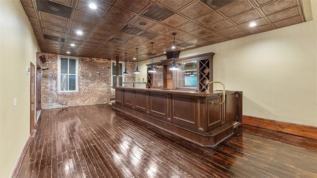 117 W Walnut Street, Rogers, AR 72756