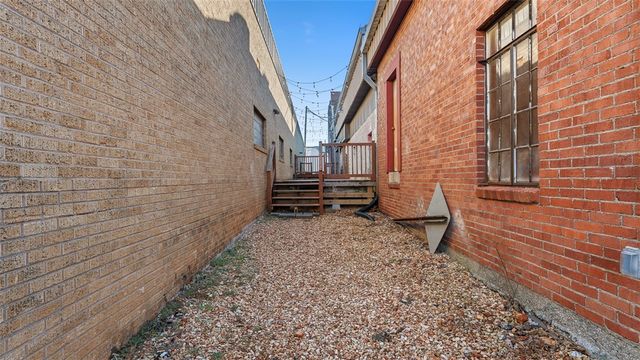 117 W Walnut Street, Rogers, AR 72756