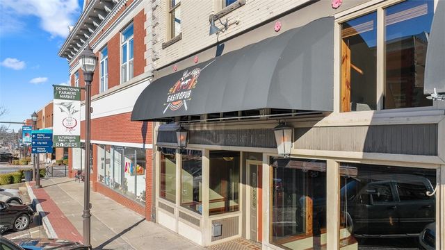 117 W Walnut Street, Rogers, AR 72756