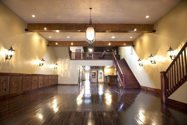 117 W Walnut Street, Rogers, AR 72756