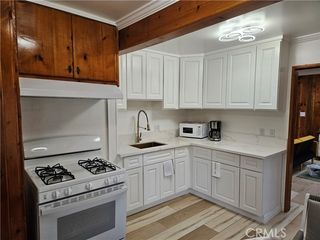 32868 Deer Lane, Running Springs, CA 92382