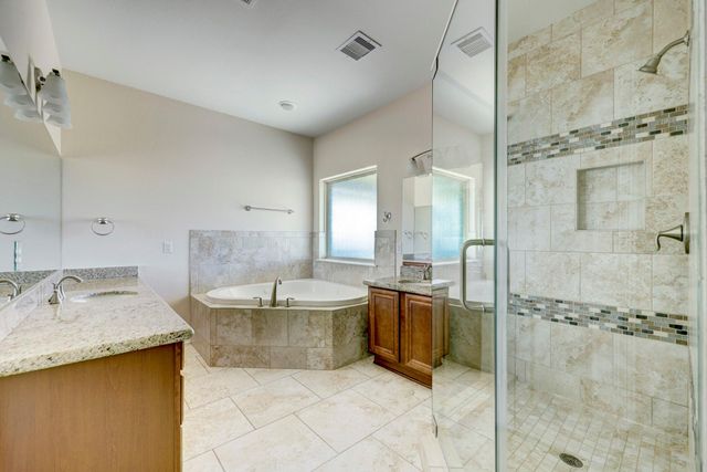 307 Twin Timbers Lane, Kemah, TX 77565