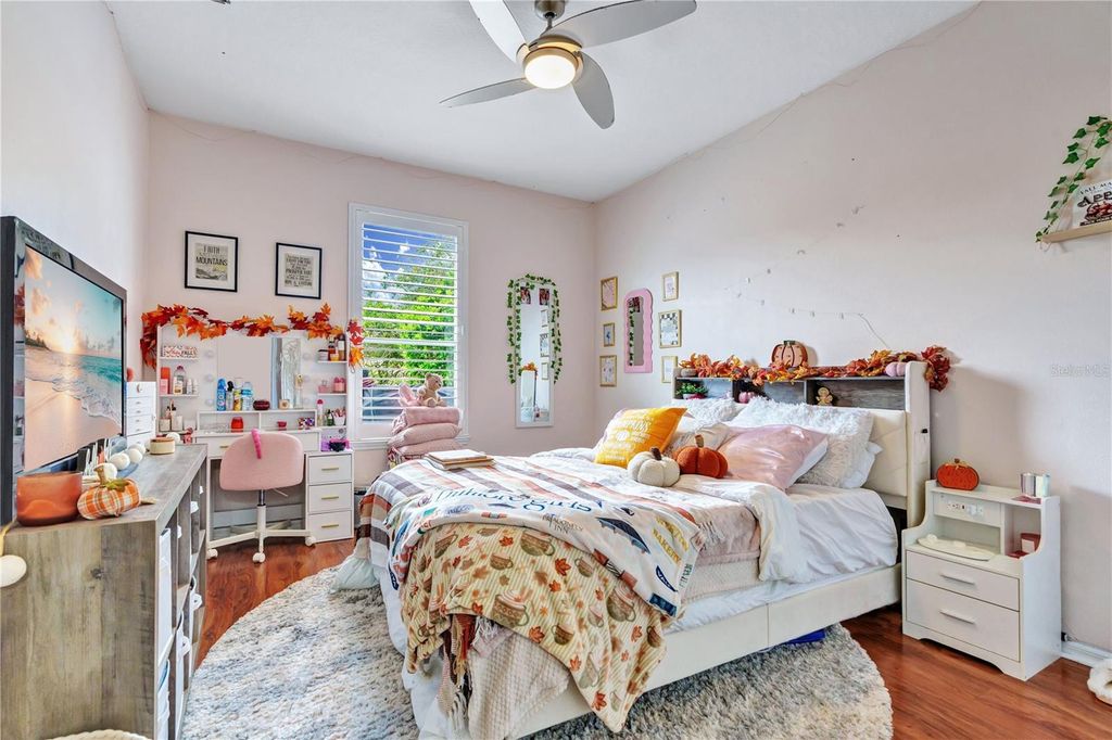 Image 27 of property listing at 8063 LAUREL RIDGE DRIVE, Mount Dora, FL 32757