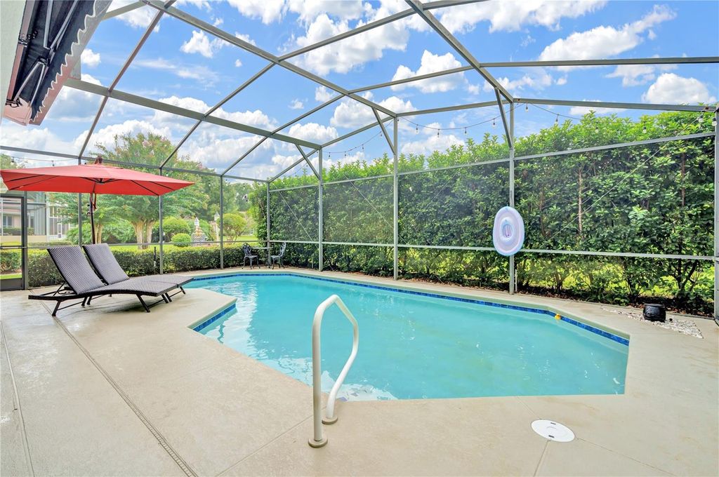 Image 33 of property listing at 8063 LAUREL RIDGE DRIVE, Mount Dora, FL 32757