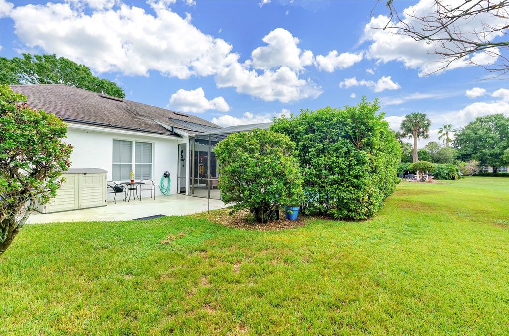 Image 37 of property listing at 8063 LAUREL RIDGE DRIVE, Mount Dora, FL 32757