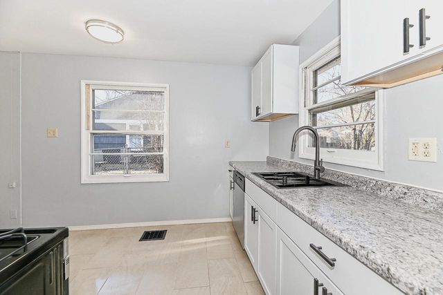 6402 W Bennett AVENUE, Milwaukee, WI 53219