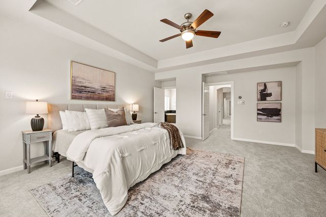 612 Courtyard Lane, Irving, TX 75039