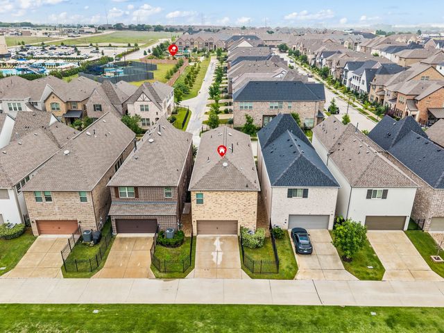 612 Courtyard Lane, Irving, TX 75039