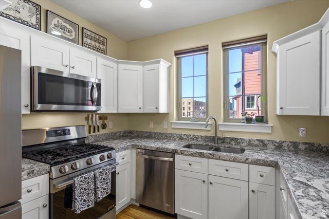 1987 BIRCH COVE ST, Ogden, UT 84401