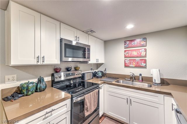 4999 Newport Cove Drive A, Las Vegas, NV 89119