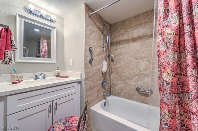 4999 Newport Cove Drive A, Las Vegas, NV 89119