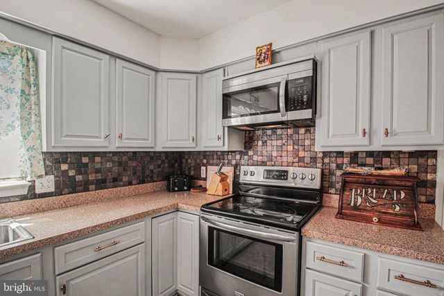 1207 RICHMOND DR, Stafford, VA 22554