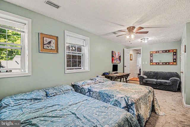1207 RICHMOND DR, Stafford, VA 22554