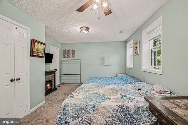 1207 RICHMOND DR, Stafford, VA 22554