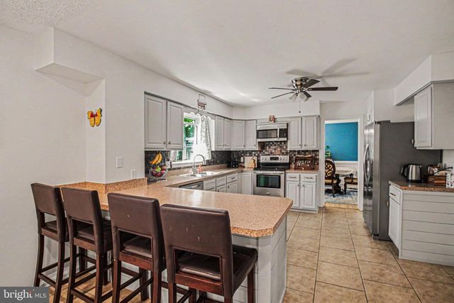 1207 RICHMOND DR, Stafford, VA 22554