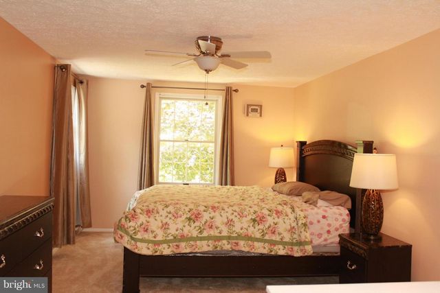 18717 FLOWER HILL WAY, Gaithersburg, MD 20879