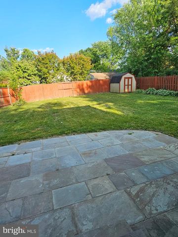 18717 FLOWER HILL WAY, Gaithersburg, MD 20879