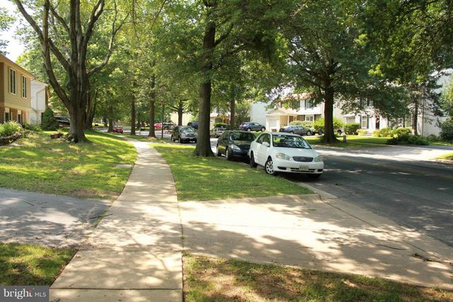 18717 FLOWER HILL WAY, Gaithersburg, MD 20879